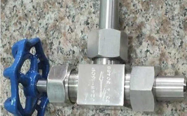 J24W/H外螺紋角式針型閥實物圖1 J24W/H外螺紋角式針型閥實物圖